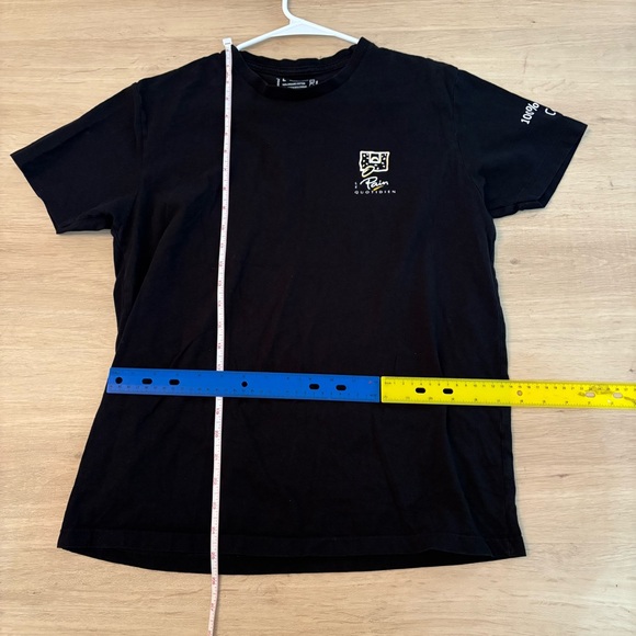 Black plain Graphic Tee from Le Pain Quotidien - Picture 8 of 8